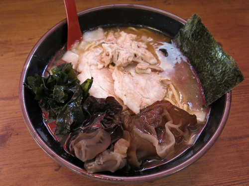 「源流ラーメン（麺固め）：790円」@イレブンフーズ 源流 南品川店の写真