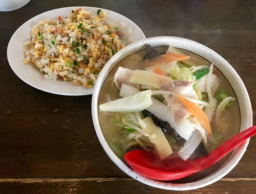 「タンメン+半チャーハン」@加納食堂の写真