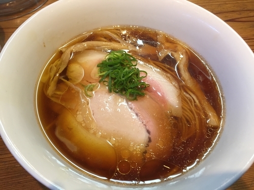 「醤油ラーメン 750円」@ラーメン屋 トイ・ボックスの写真