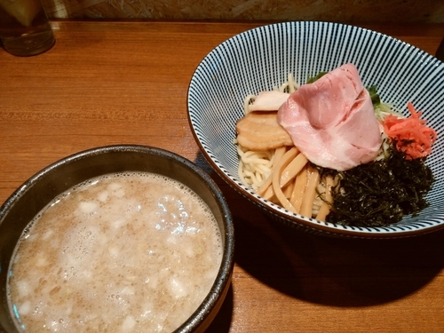 「すごく濃いブリつけ麺」@寿製麺よしかわ 川越店の写真