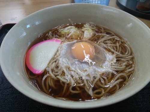 「十割月見そば」@道の駅富士 上り線食堂の写真