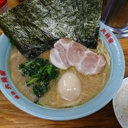 ラーメン中盛+のり+たまご+ライス小
