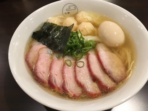 「白だし焼豚エビワンタン麺と味玉」@八雲の写真