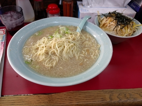 「かけラーメン＆ネギ丼」@ラーメンショップ幸手 金田亭の写真