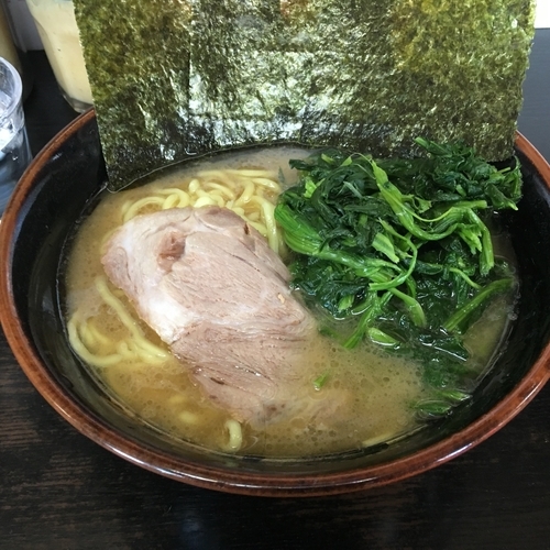 「ラーメン➕ほうれん草」@雷家の写真