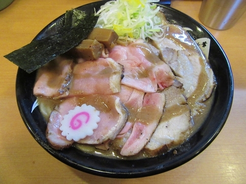 「チャーシューそば並（１１００円）＋バラチャー１００円」@中華蕎麦 とみ田の写真