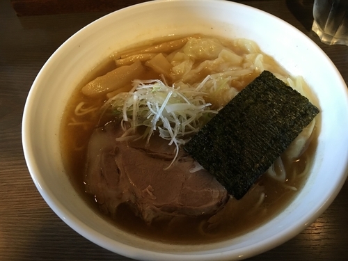 「海老ワンタン麺 醤油」@荻窪らーめん 栄龍軒の写真