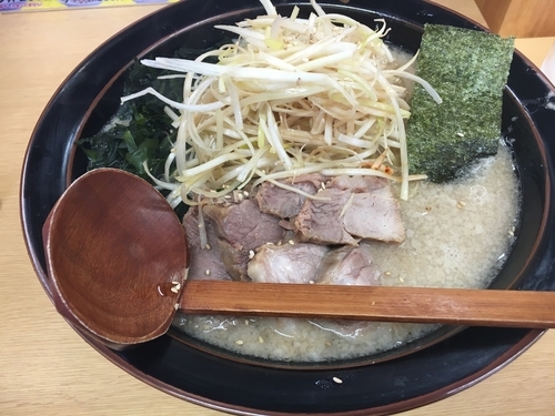 「定番 中 ワカメ」@ラーメン青木亭 越谷店の写真