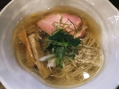 「塩らぁ麺（700円）」@<真>卓朗商店の写真