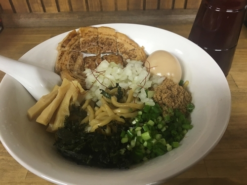 「【限定】油そば700円、追い飯100円」@へべれ家の写真