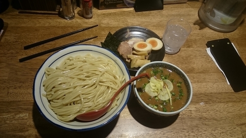 「生姜つけ麺・特大・三田盛り　￥９３０」@つけ麺専門店 三田製麺所 川崎店の写真