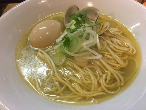 「【気まぐれ】純貝かけそば650円、味玉100円」@中華そば 先崎の写真