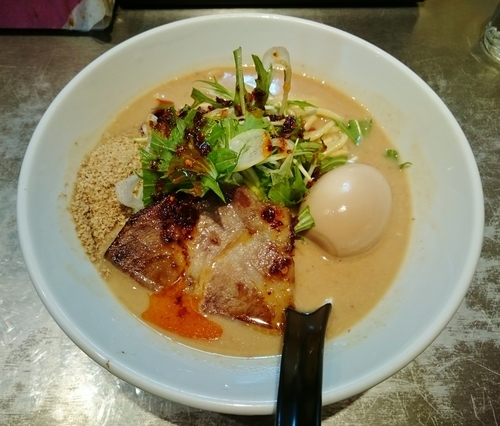 「ごまらぁ（冬季限定）＋味玉 900円」@麺 やまらぁの写真