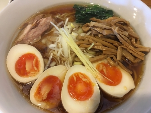 「【限定】  長岡風 生姜中華そば ＋ 味玉味玉メンマ」@中華蕎麦 はざまの写真