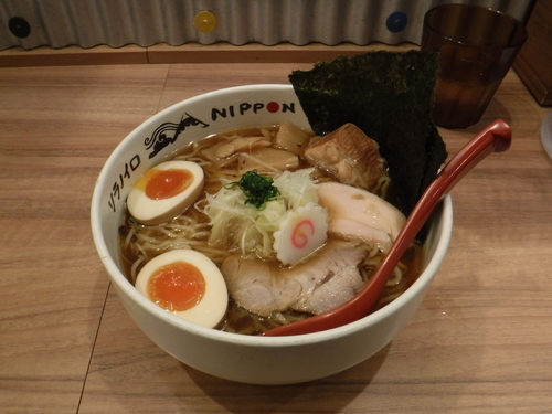 「特製江戸式中華そば 1100円」@ソラノイロ NIPPONの写真