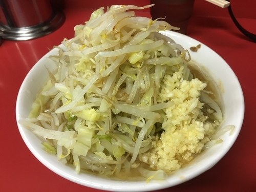 「麺半分豚二枚」@ラーメン二郎 茨城守谷店の写真
