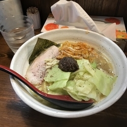 熟成練り醤油ラーメン大盛