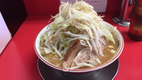 「ラーメン（中）」@ジャンプの写真