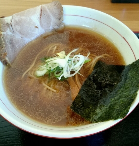 「らーめん （阿波尾鶏と丸鶏のスープ）」@らーめん マル汁屋の写真