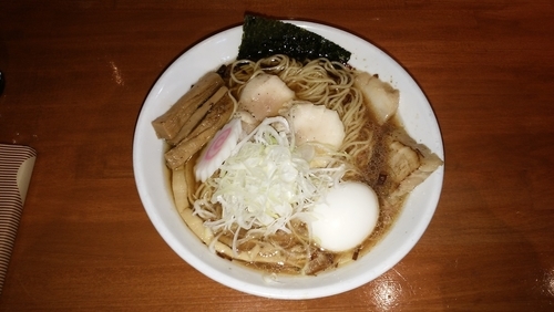 「特製芳醇中華そば大盛」@中華そば 輝羅の写真