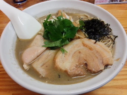 「【限定】プレミアム煮干そば」@中華そば よしかわの写真