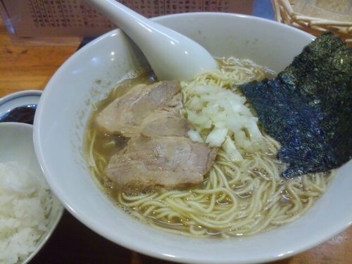 「煮干しそば 800円＋大盛（クーポン使用）＋半ライス無料」@煮干しそば 暁の写真