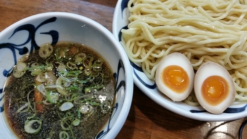 「つけ麺(煮卵付)」@麺鮮醤油房 周月 高松本店の写真