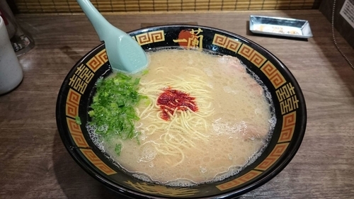 「天然とんこつラーメン」@一蘭 アトレ上野 山下口店の写真