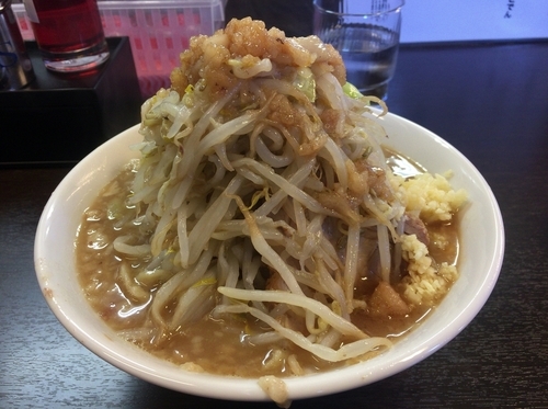 「小ラーメン（730円）全マシ」@ラーメンどでん 大宮店の写真