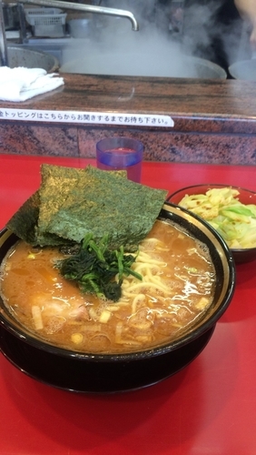「ラーメン中盛り キャベツ」@環2家の写真