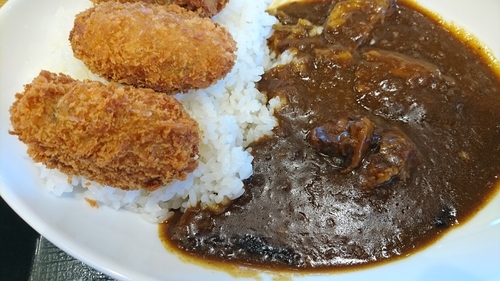 「プレミアムカキフライカレー　８９０円（期間限定　７９０円）」@なか卯 港北樽町店の写真