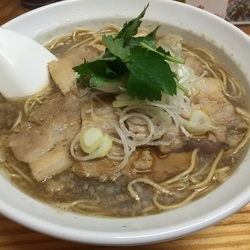 肉煮干しそば 800円