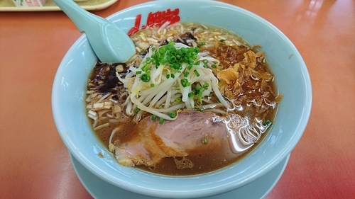 「【限定】黒マー油焦がし醤油ラーメン・・850円」@山岡家 平塚店の写真