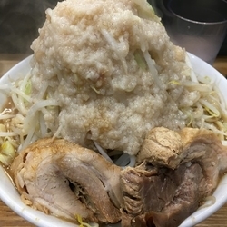 ラーメン+中+豚一枚
