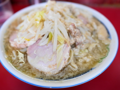「小ラーメン 辛目＋脂」@ラーメン二郎 目黒店の写真