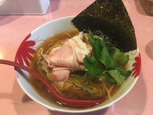 「凛々しい地鶏中華そば」@らーめん凛々の写真