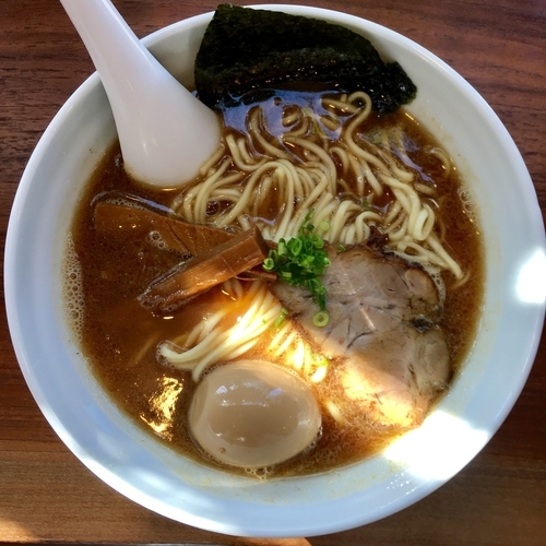 「豚骨魚介らぅ麺大盛 (880円) 味付玉子 (100円)」@濃厚魚介らぅ麺 純の写真