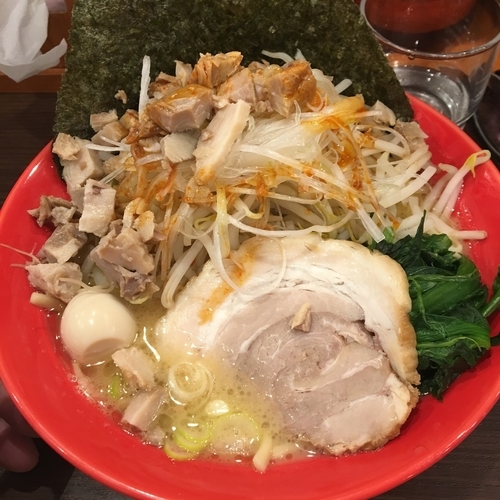 「ライン限定メニュー豚ネギもやし700円」@横浜家系ラーメン 一刀家 秋葉原店の写真