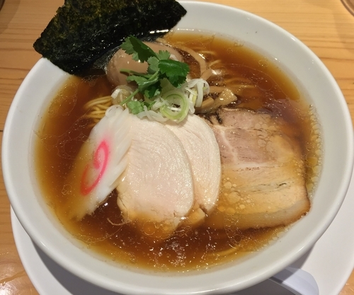 「大山鶏中華そば＋味玉（￥750＋平日ランチサービス）」@麺屋 薫風の写真