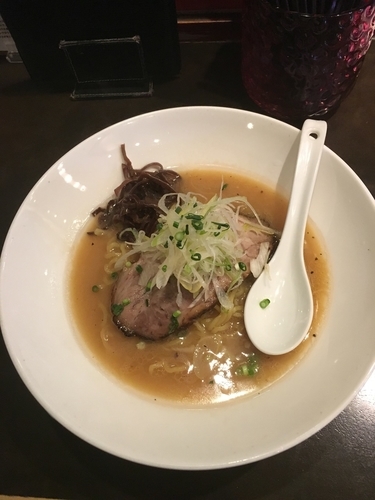 「しょうゆらぁめん（780￥、大盛100¥）」@麺 藏藏の写真