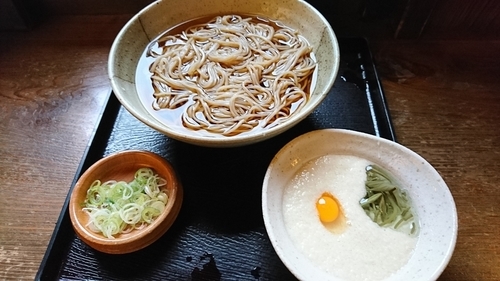 「冷しとろろそば　９５０円」@髙橋家の写真