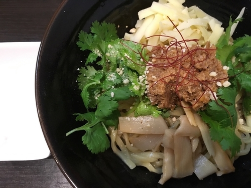 「【限定】肉味噌パクチーまぜそば 930円」@拉麺 ほそやの写真