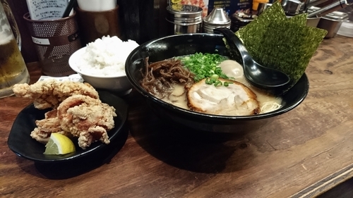 「特製極味」@麺屋 侍の写真