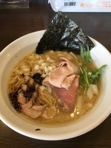 「濃厚醤油らーめん690円」@濃厚道場 幸手本部の写真