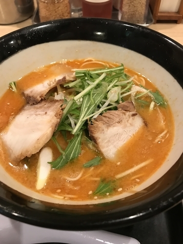 「とんこつ担々麺」@由丸 八重洲仲通り店の写真