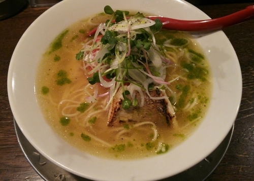 「鯛とトマトそば　850円」@立ち呑み居酒屋 金町製麺の写真