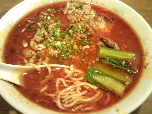 「担々麺¥650・シャモ焼き二枚¥240」@穂久柳の写真