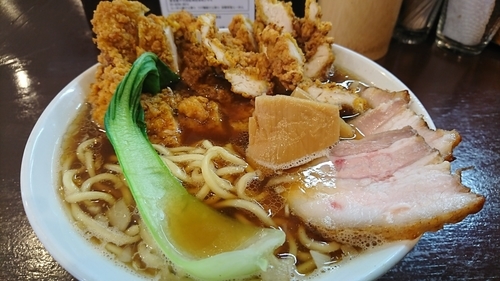 「香る焼豚&チーパイのっけラーメン」@らーめん 五ノ神精肉店 煮干し編の写真