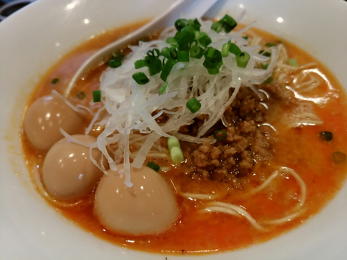 「【５周年記念】豚骨担々麺」@さんじの写真