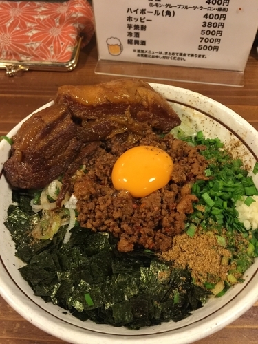 「トロ豚まぜそば」@麺 酒 やまのの写真